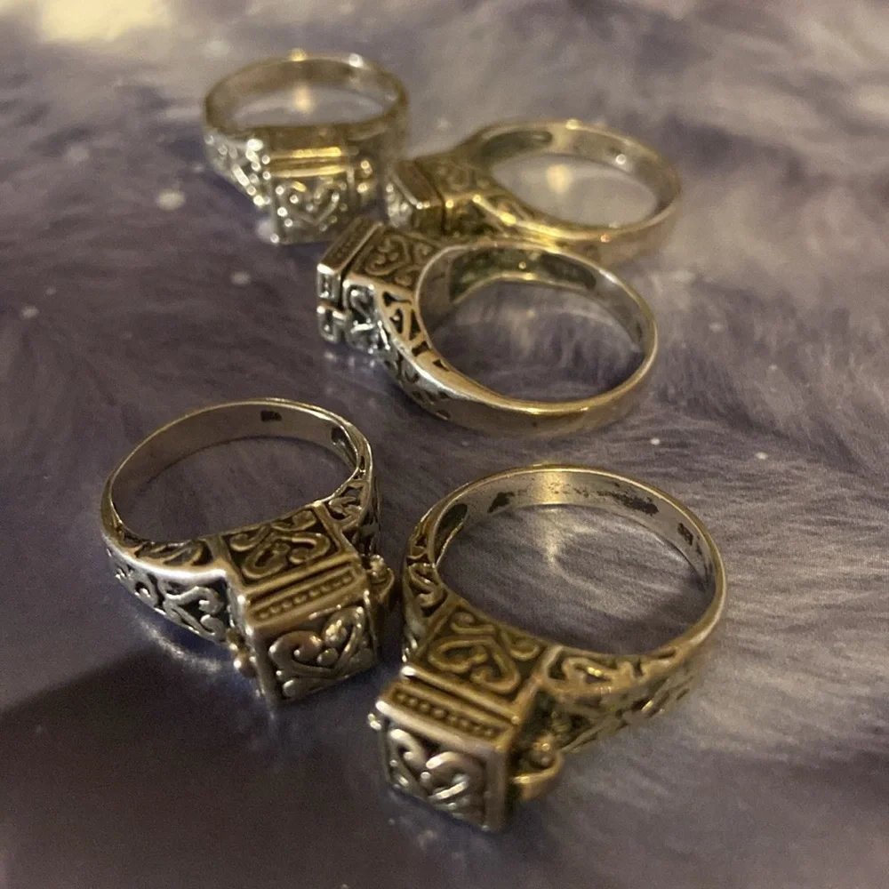 Silver square heart poison rings 925 size 8 and 6.5 - Picture 13 of 14